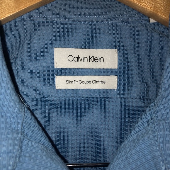 Calvin Klein collared button-down dress shirt - Picture 6 of 9